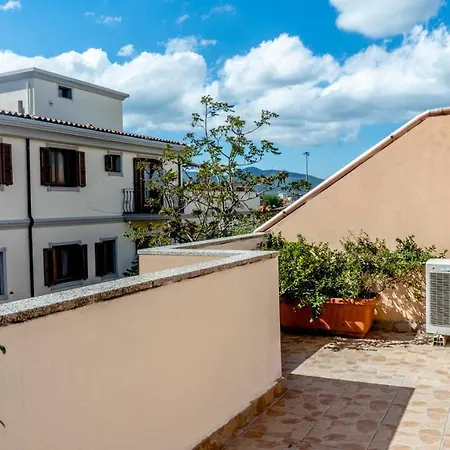 Sa Domu Downtown - Pms Casevacanze * Olbia